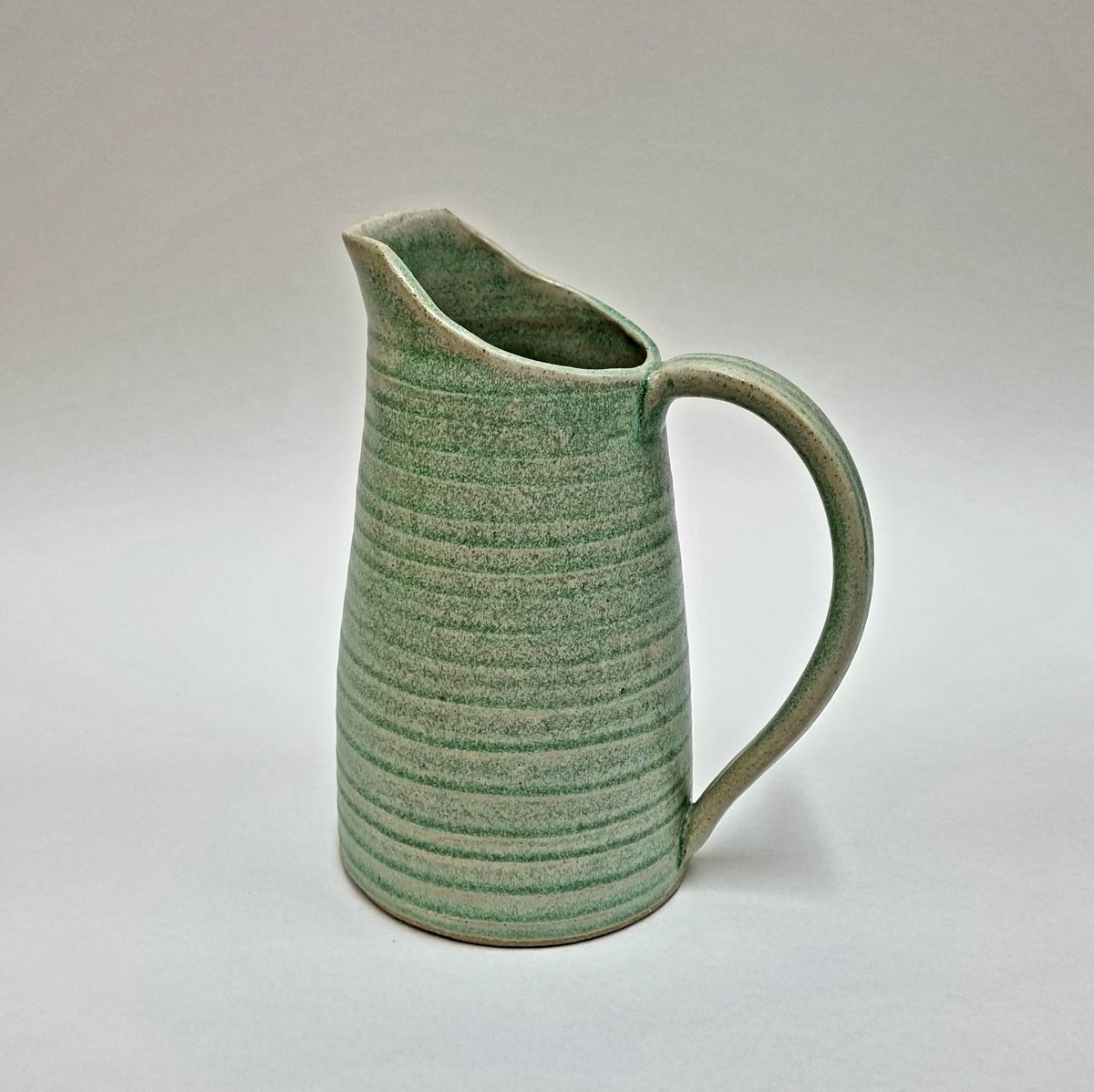 Brunel_Arts's tweet photo. An array of Spring term water jugs for you to marvel over! Excellent work🥳
Summer term General Booking opens Tuesday 21 March from 11am
Come to Brunel Arts Centre or call us on 01895266074
First come first served
#pottery #brunelarts #weeklyclasses #summerterm #generalbooking https://t.co/TWNLTP0Qc0