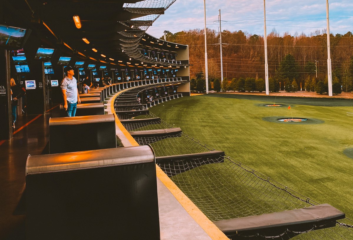 New Topgolf location set to open in Pompano Beach later this year.

ow.ly/IYlR50Ni0vM 

#business #crenews #commercialrealestatenews #news