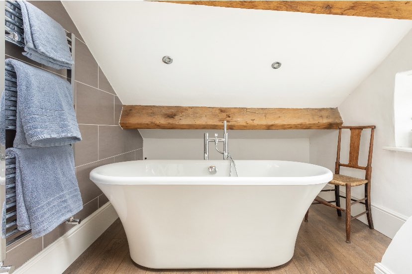 New photos for <a href="/Airbnb/">Airbnb</a> have dropped 👏🏻