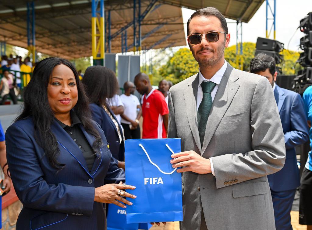 fatma_samoura's tweet photo. Special thanks to our friends @GA4Good #GenerationAmazing, & a 🇶🇦 @MofaQatar_EN delegation led by Jassim Al Thani, for their support & implication in this project & particularly for their help in @FIFAcom Football for Schools 📱 app. https://t.co/zKLoekoHH7