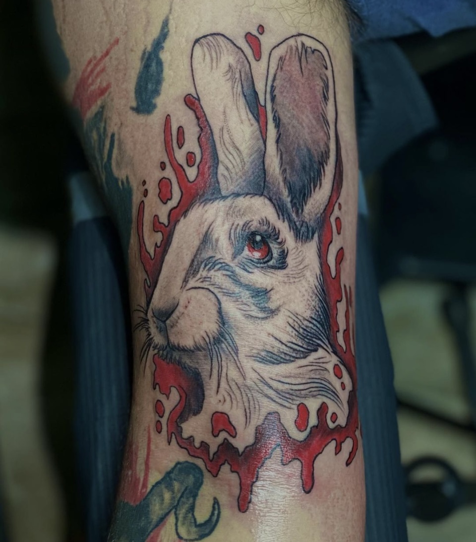 LAtelier171's tweet photo. Bloody Bunny sur l'avant bras réalisé par notre artiste @ __lydzz.tattoo__ 

#tattoo #TattooColour #tattooartist #tattooart #tattooshop #tatouage #blackandgrey #bunny.  . https://t.co/Lw3OCTXS0h