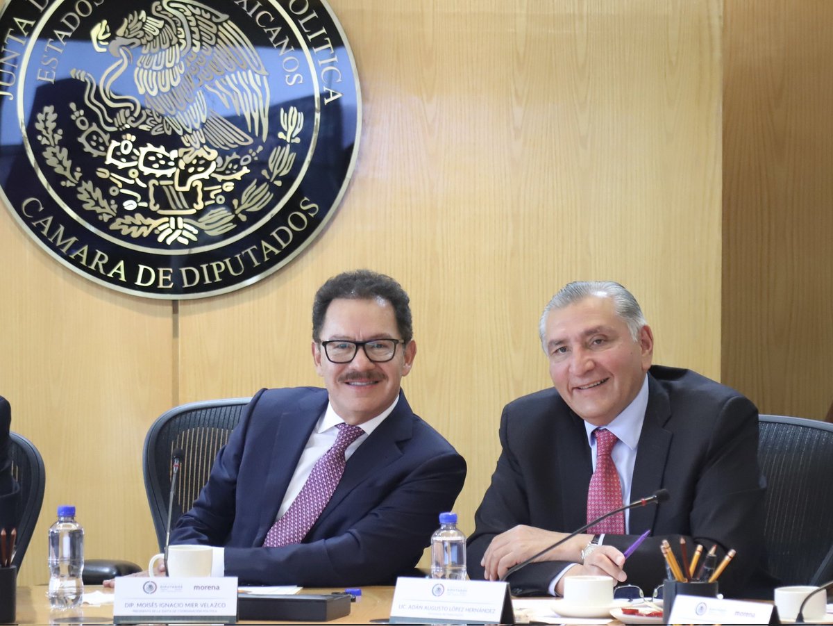 NachoMierV's tweet photo. En el marco del diálogo abierto, franco, directo y sin simulación estamos reunidos la Junta de Coordinación Política de la @Mx_Diputados con el secretario de Gobernación @adan_augusto. https://t.co/3yKMGMrMoh
