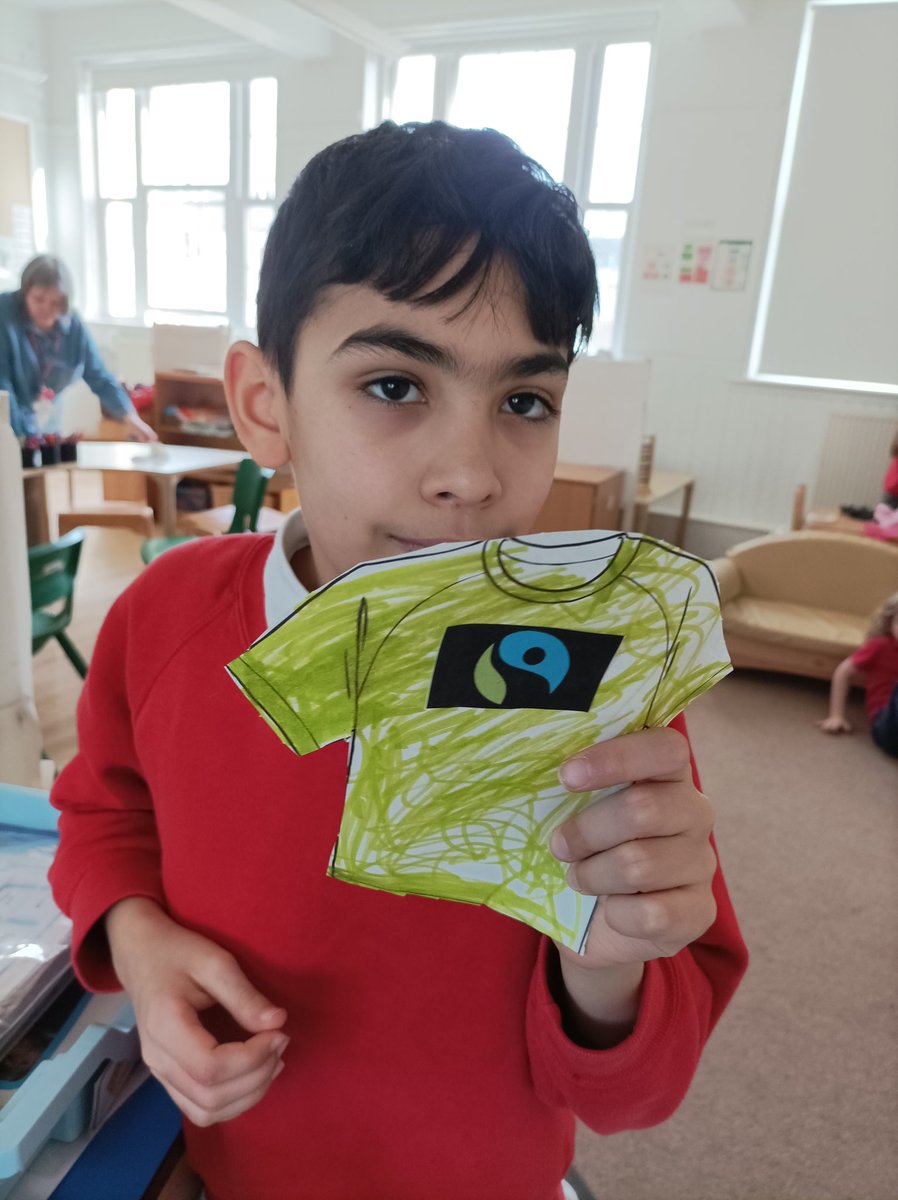 FairtradeSPS's tweet photo. Creating our own designs for Fairtrade t-shirts. #fairtrade #fairtradefoundation  #fairtradeschools #fairtradecotton https://t.co/Fgec8yyEQU