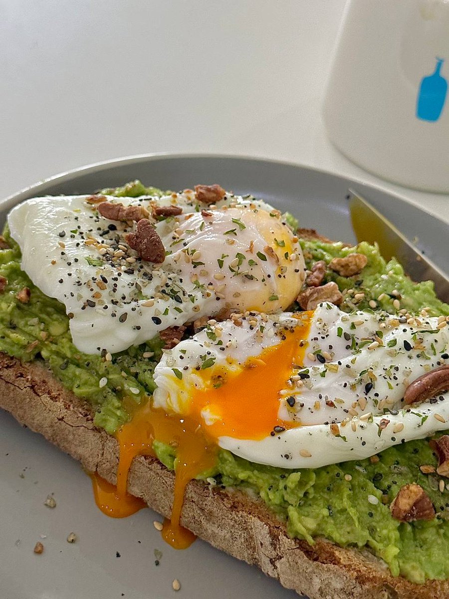 Breakfast Avocado Water Wave Egg on Toast 🍞