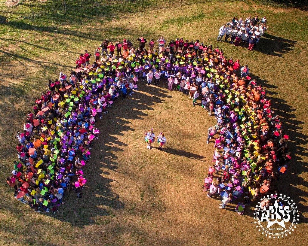 Take a look, it's in a book!  🌈 During Read Across America week, Newlin Elementary students and staff created a large "Reading Rainbow" to show their love and dedication to reading.  #StudentCenteredFutureFocused