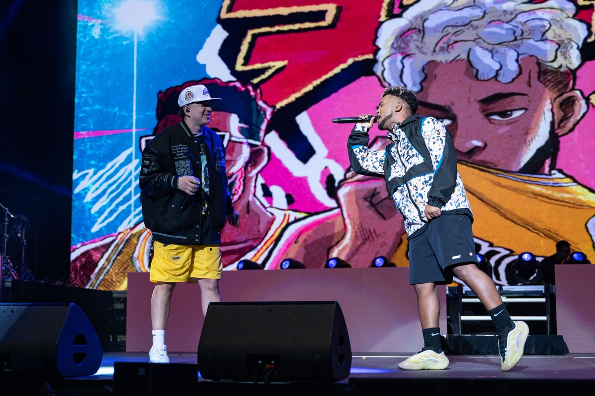 saludycultura's tweet photo. Majestuosa presentación de #Redimi2 en su concierto
“#RompiendoFest”, Coliseo, P,R. superó las expectativas con las participaciones de #AlexZurdo, #Funky, #DarianGonzález, #GabrielEMC, #Practico, #EliúDelVoice, #HaroldVelázquez, #BrayerMayer, #ElSica, #Samantha, #BiancaDeGrace https://t.co/L2kvYJIEuB
