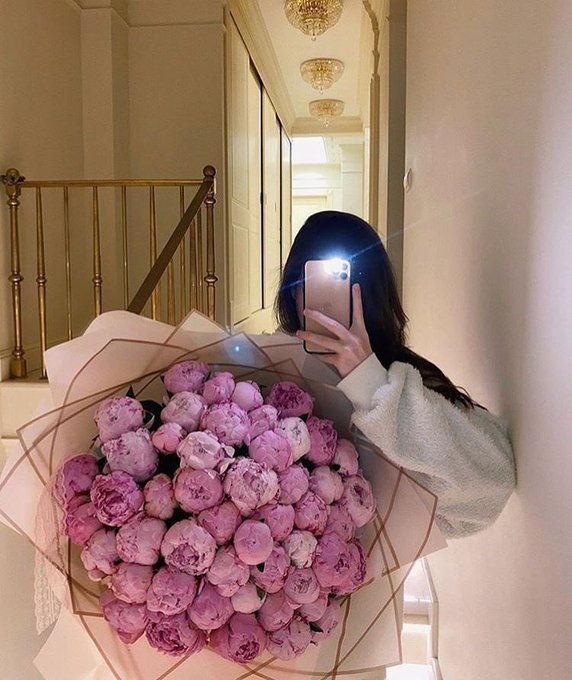 yeterbebiktik's tweet image. sanırım bir çiçeğe aşık oldumm