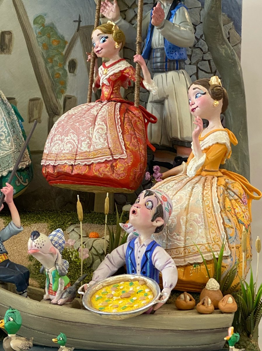 🏅Ja coneixem el #NinotIndultat infantil que se salvarà de les flames la nit de la #Cremà23🔥. El veredicte popular dels visitants de l'#ExpoNinot23 ha premiat el ninot infantil de la <a href="/FallaAlmirant/">Falla Almirante Cadarso - Conde de Altea</a>. Enhorabona a la guanyadora i a totes les comissions pel seu treball!👏🏻 #Falles23