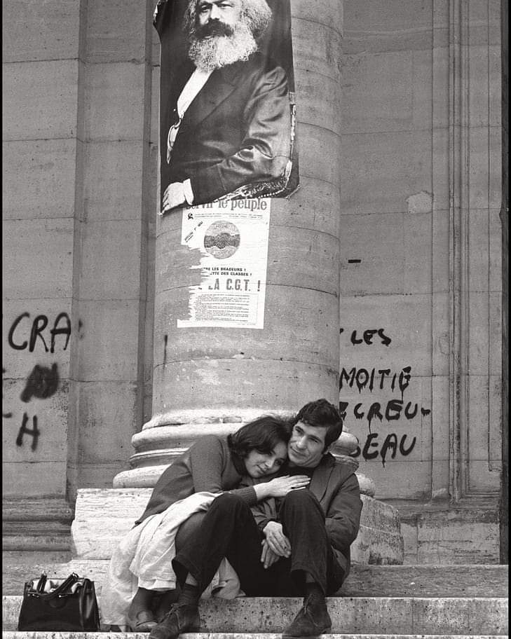 ParisAMDParis's tweet photo. La Sorbonne occupée. 
Toujours à l'avant garde!
Mai 1968. Paris https://t.co/lIfxRJPbUf
