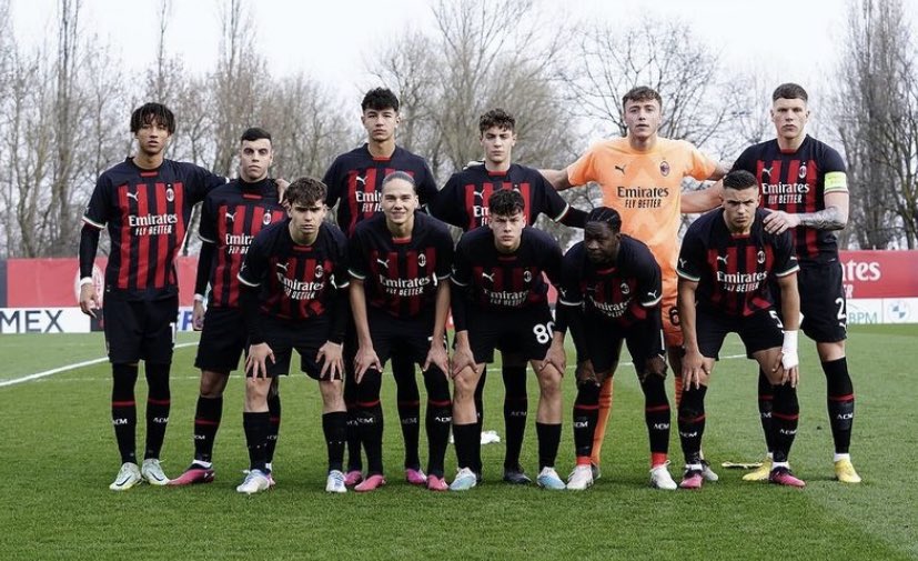 👏🏻 #Milan primavera nella storia.
Per la prima volta in semifinale in #UEFAYouthLeague ❤️🖤
GRANDISSIMI.