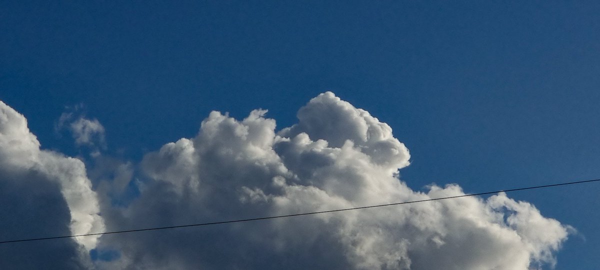 MetJayy's tweet image. Stunning Cumulus Clouds Here This Afternoon, We Are Edging Ever So Closer To Convective Season 😏⚡️

@metoffice @PhotographyWx @BBCSouthWeather @AlexisGreenTV @ThePhotoHour @StormHour #loveukweather #ominouscloud #stormcloud