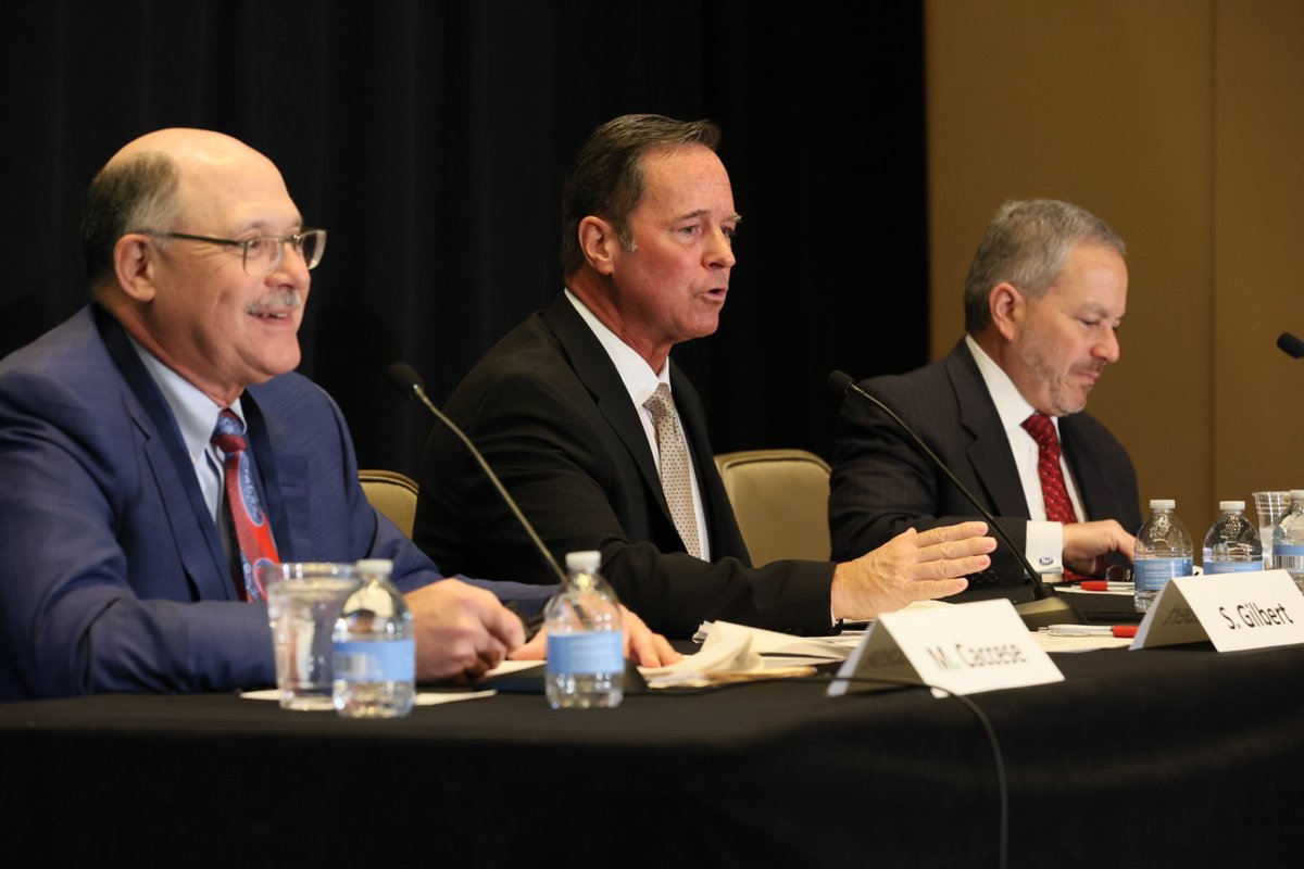IAA_Today's tweet photo. Panelists at #IAAComCon discuss challenges to advertising performance following FAQ under SEC’s new Marketing Rule. https://t.co/TZUWM7EUaq