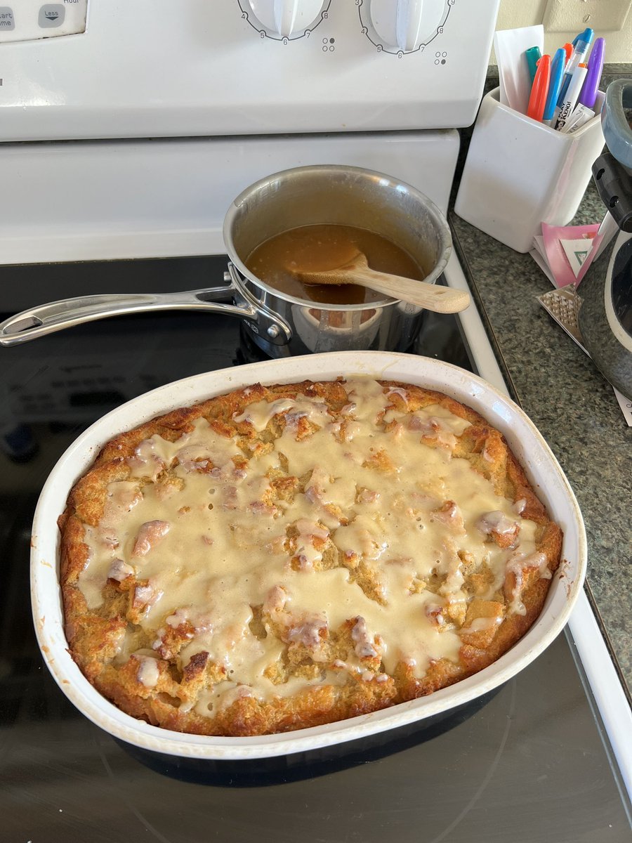 TCardillo44's tweet photo. A relatable barrier for me is "Unhealthy diet of friends and family" (Munt et al., 2017)  This is always a problem for me because when I go home on weekends sometimes my mom asks me to bake things and then I end up eating them. @beh353 #beh353 https://t.co/GKkoAWo3Ib