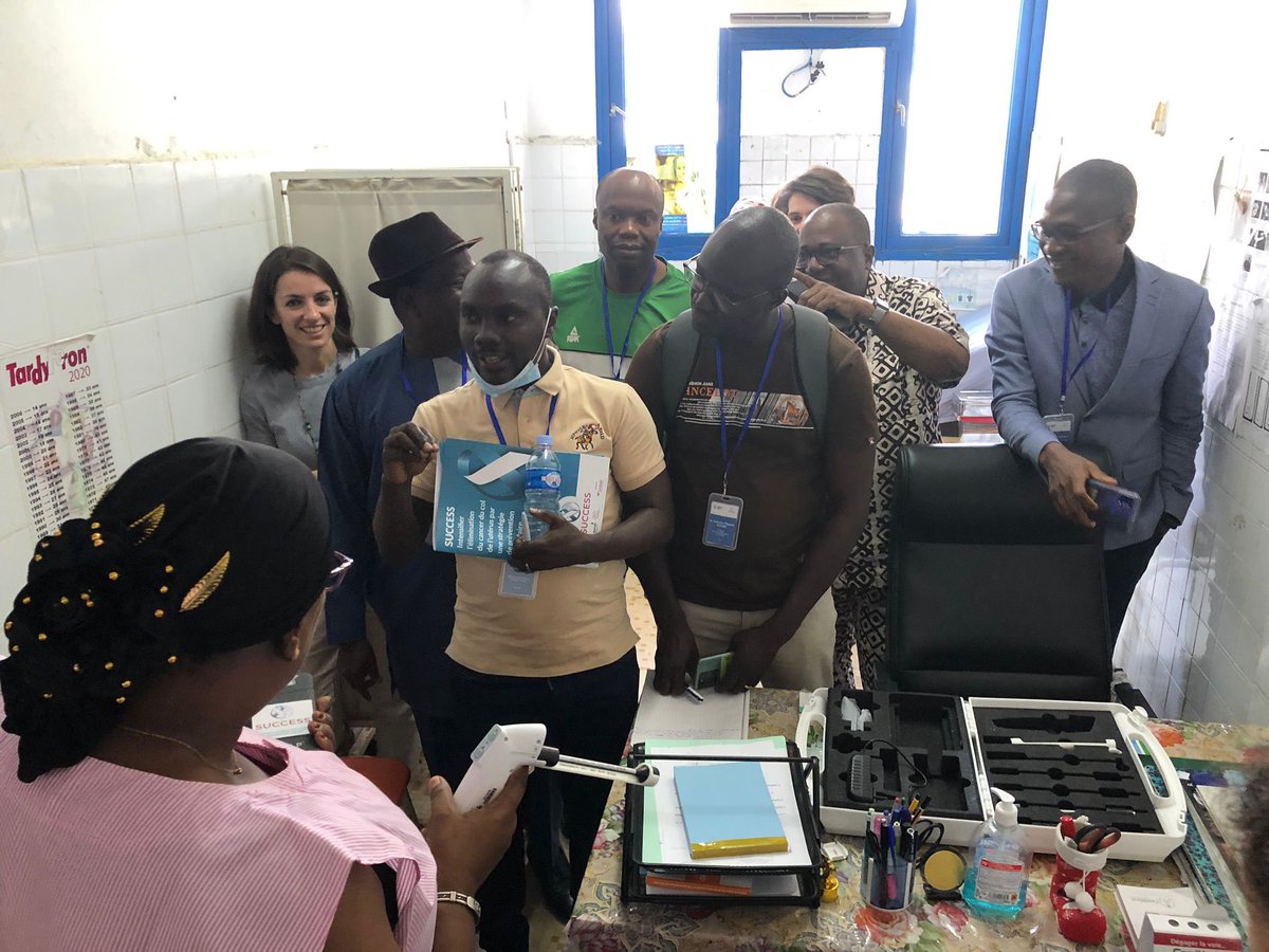 projetSUCCESS's tweet photo. Avec l’appui du @Santeci et @Jhpiego, les participants de l’atelier sur le partage des leçons apprises du #projetSUCCESS ont eu l’occasion de visiter deux hôpitaux généraux en Côte d’Ivoire qui intègrent les services de dépistage du #cancer du col de l’utérus https://t.co/aiWEyWOzzT