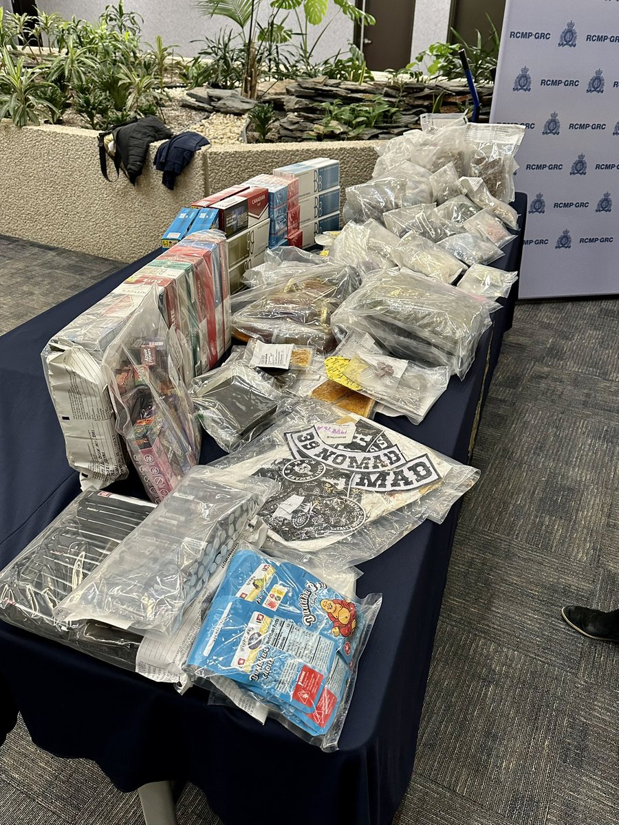 MasonDePatie's tweet photo. RCMP are about to release details on “Project Dawgpound,” an organized crime investigation. Watch the new conference live @ctvwinnipeg: https://t.co/1YVYMm0CRg https://t.co/K8jj9FRlwc