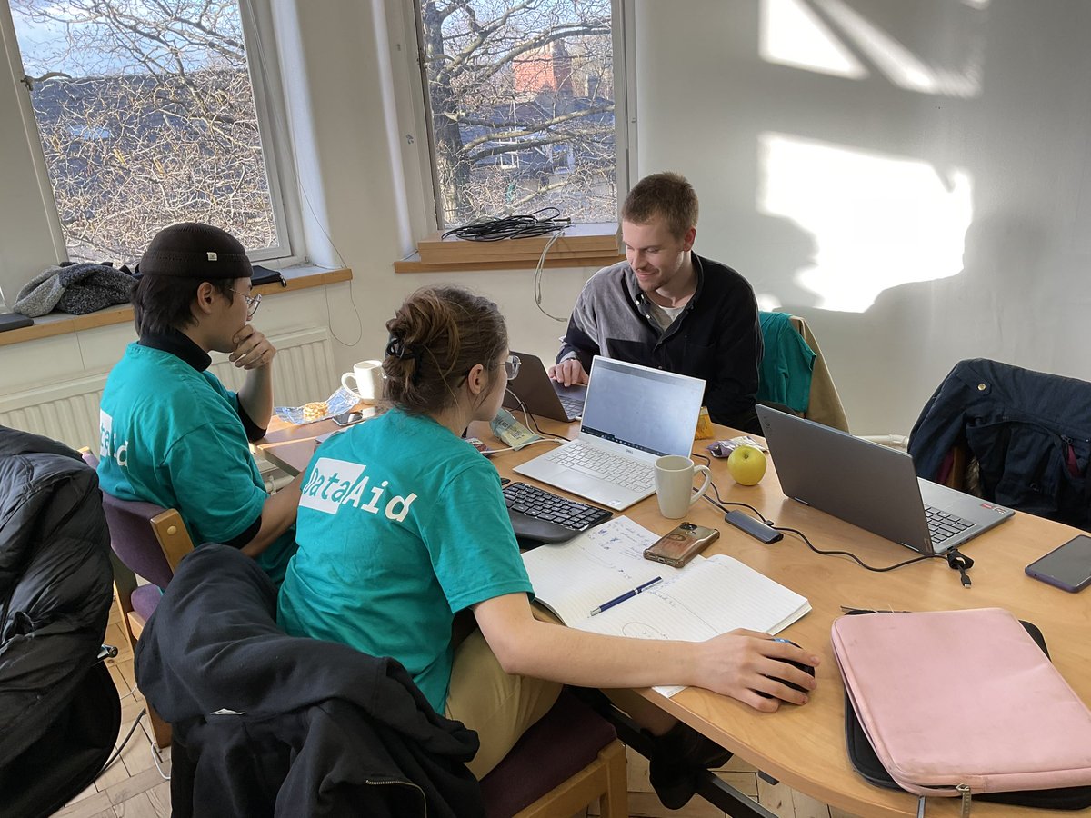 DataAidML's tweet photo. Finishing up for the day on the @InKindDirect project and catching up with our charity representative https://t.co/pLZNfwb0vG