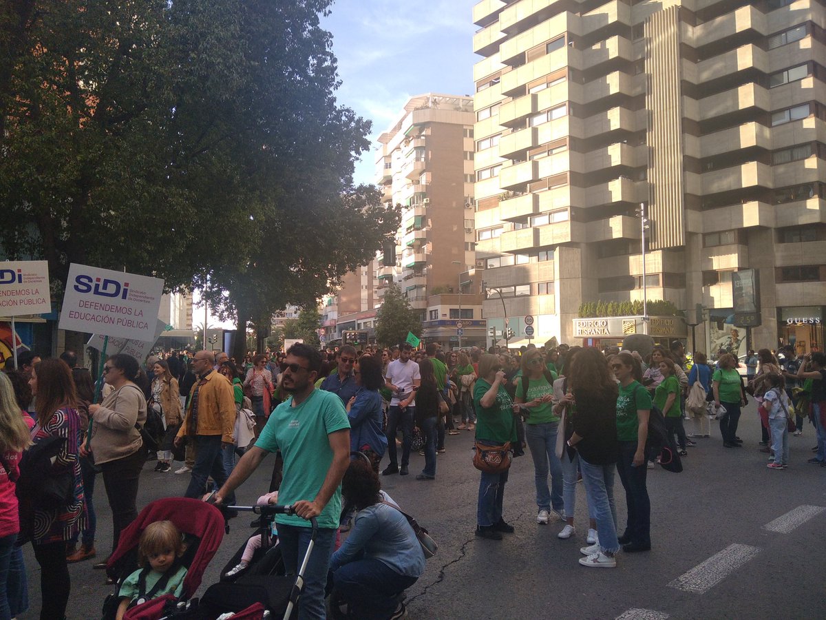 Docentes Unidos tweet media