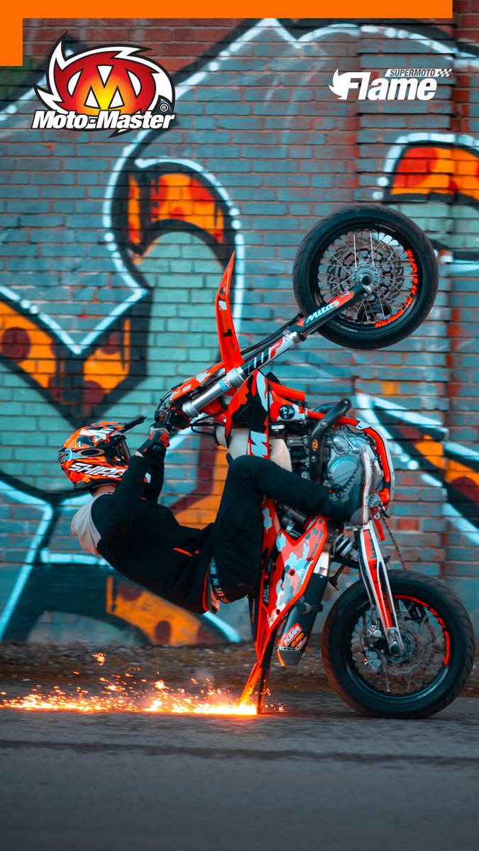 MotoMaster_'s tweet photo. Elliot Gröndahl bringing the heat! #MotoMaster #StoppingTheWorldsFastest #supermoto \ 📷 https://t.co/uM3U0Q02QM https://t.co/URz4om8ZZi