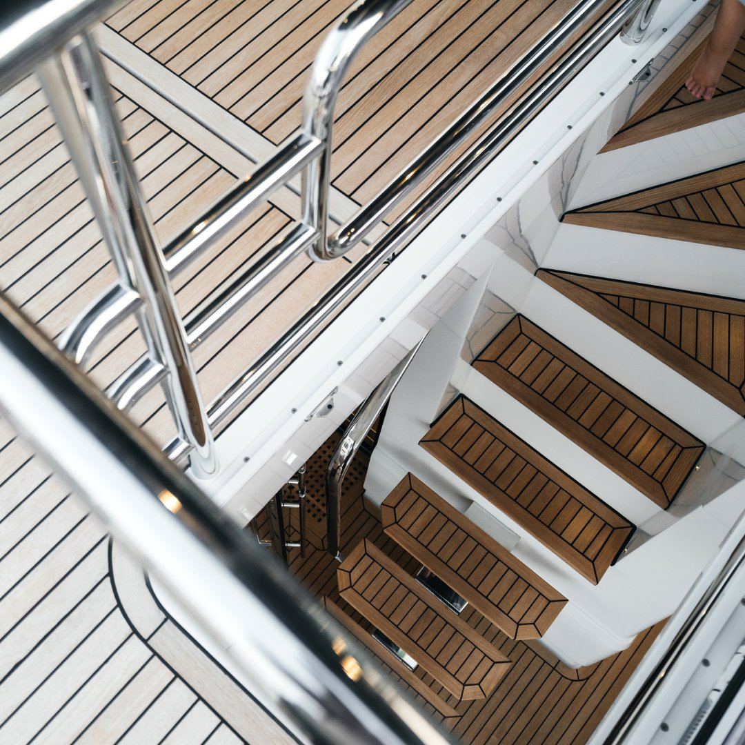 QMStabilizers's tweet photo. Navigating the stairs in rough seas? It's much safer with Quantum Stabilizers!  

Head to our website to learn how Quantum can transform your yachting experience.

.
.
.
#ithastobequantum #superyacht #yachtlife #boatinterior #stabilizers https://t.co/BFOLUCXmW8