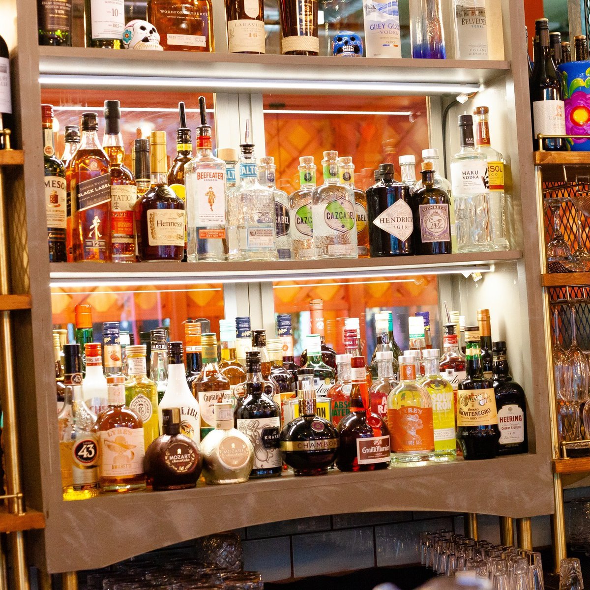 It’s #TacoTuesday, so why not pay a visit to Cheeky Chicos 🌮

They have everything from pork belly to spicy cauliflower, &amp; a two-course set lunch menu for just £14 🔥

Just 10 minutes from our #NewBuilds at #CornerPlace, #BethnalGreen: bit.ly/SScplce