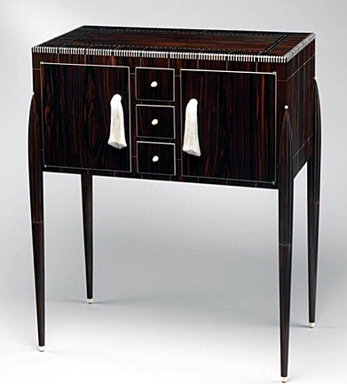 AlmanacAntiques's tweet photo. A #Fuseaux #cabinet, designed by #ÉmileJacquesRuhlmann, is a fine example of the glamorous #French #ArtDeco #style.
https://t.co/9wynPGPd2r https://t.co/7VNHICwABG