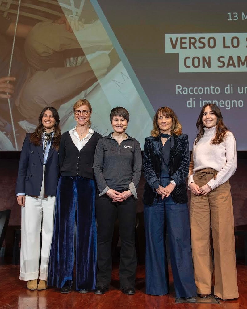 Ieri <a href="/astrosamantha/">Samantha Cristoforetti</a> ci ha raccontato la sua missione MINERVA; tra curiosità, aneddoti e qualche risata ci ha portato insieme a lei a fare una passeggiata nello spazio. 🪐
Per vedere le foto dell’evento: youtube.com/watch?v=R_eXm6…

#ilcieloitinerante