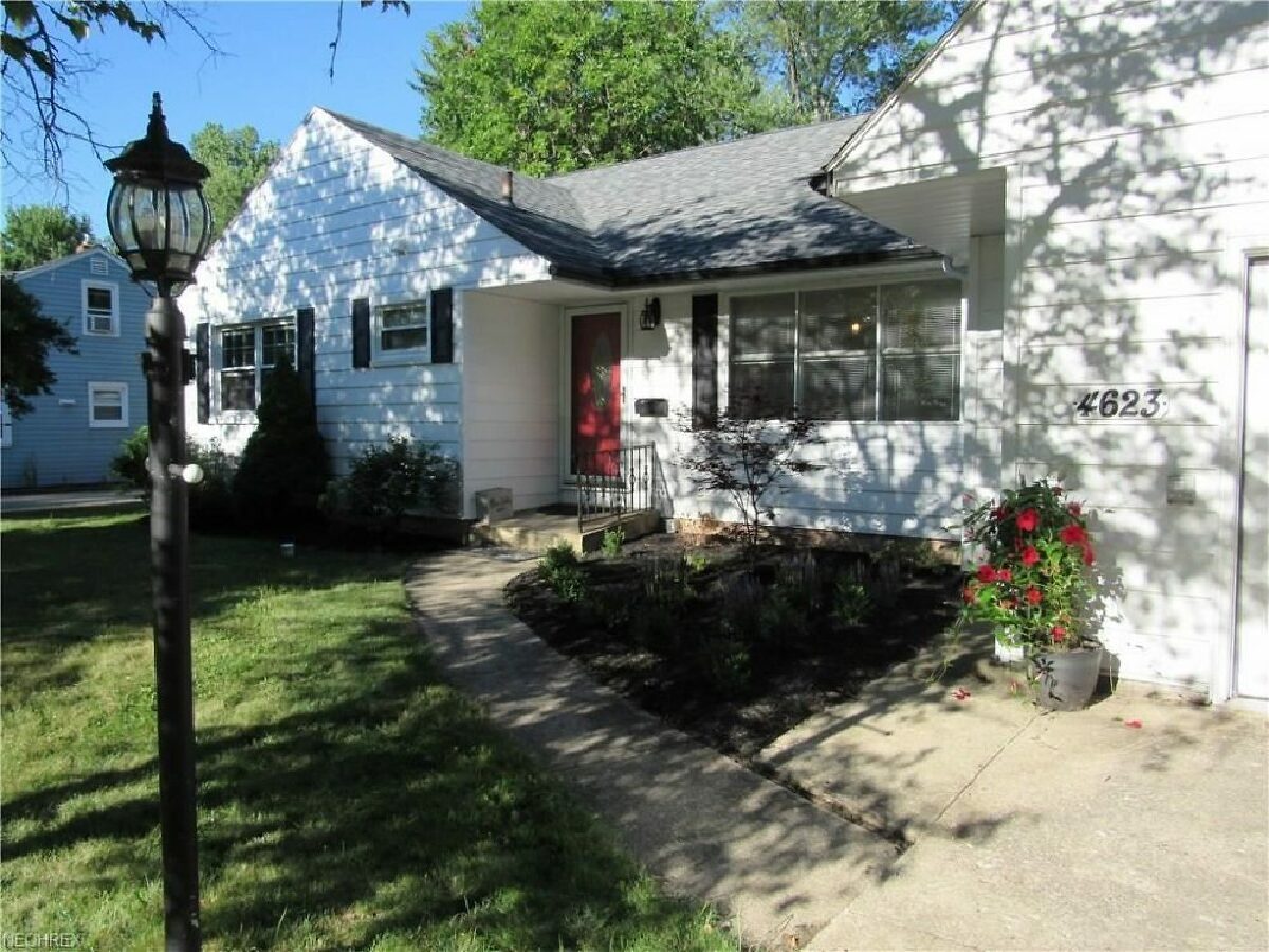 RETaskUs_LLC's tweet image. Increase your home’s value with these tips! cb1.so/ougyo8