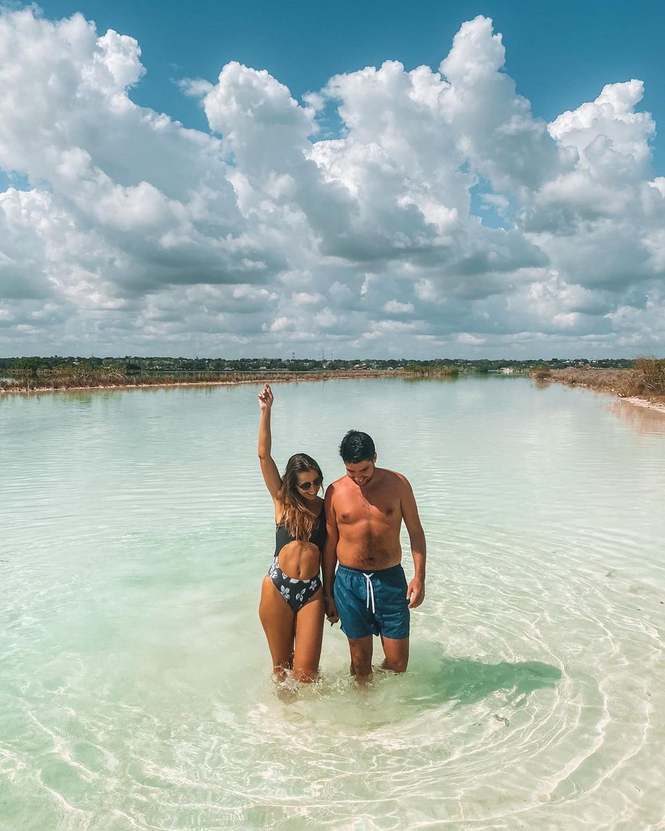 visitacaribemex's tweet photo. Llena la galería de fotos de tu teléfono con los colores del #CaribeMexicano. 🤳💙

Comienza a 𝗽𝗹𝗮𝗻𝗲𝗮𝗿 𝘁𝘂 𝘃𝗶𝘀𝗶𝘁𝗮 para ver en persona estos hermosos paisajes de ensueño. 👀

📍 @VisitBacalar
🌐: https://t.co/Yg1sq9tvdM
📸: travel2getthere vía IG

#Bacalar https://t.co/QCJcismpCv