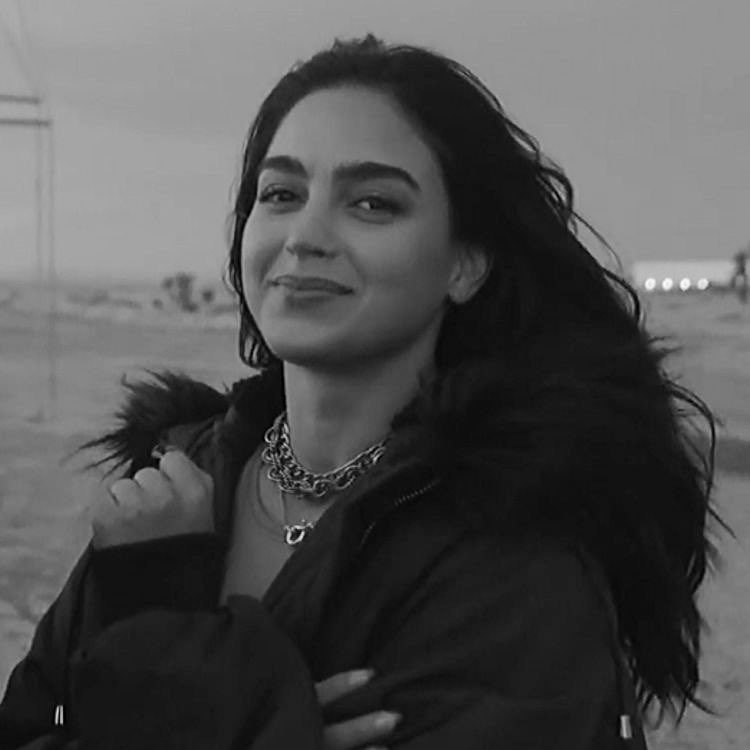 birdie.⠀

muse &amp; mun both be of age , 
additionally –— Sam is bisexual 
with no lean. Liking this will 
give me permission to enter 
your dms to plot !