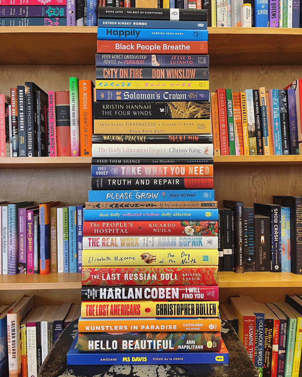 Wishing a very happy pub day to all of today’s new releases! Which ones are going on your reading list? ✨