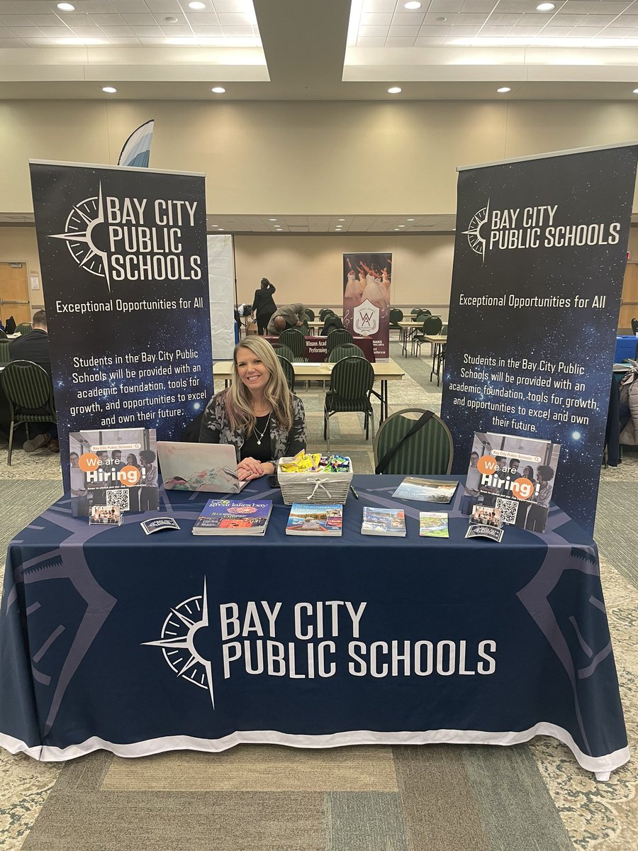 ckmarchese's tweet photo. Kicking off the recruiting season with our first stop @EasternMichU! 

Come join our @BayCitySchools team. #BeExceptional https://t.co/KHEAA0Qlw5