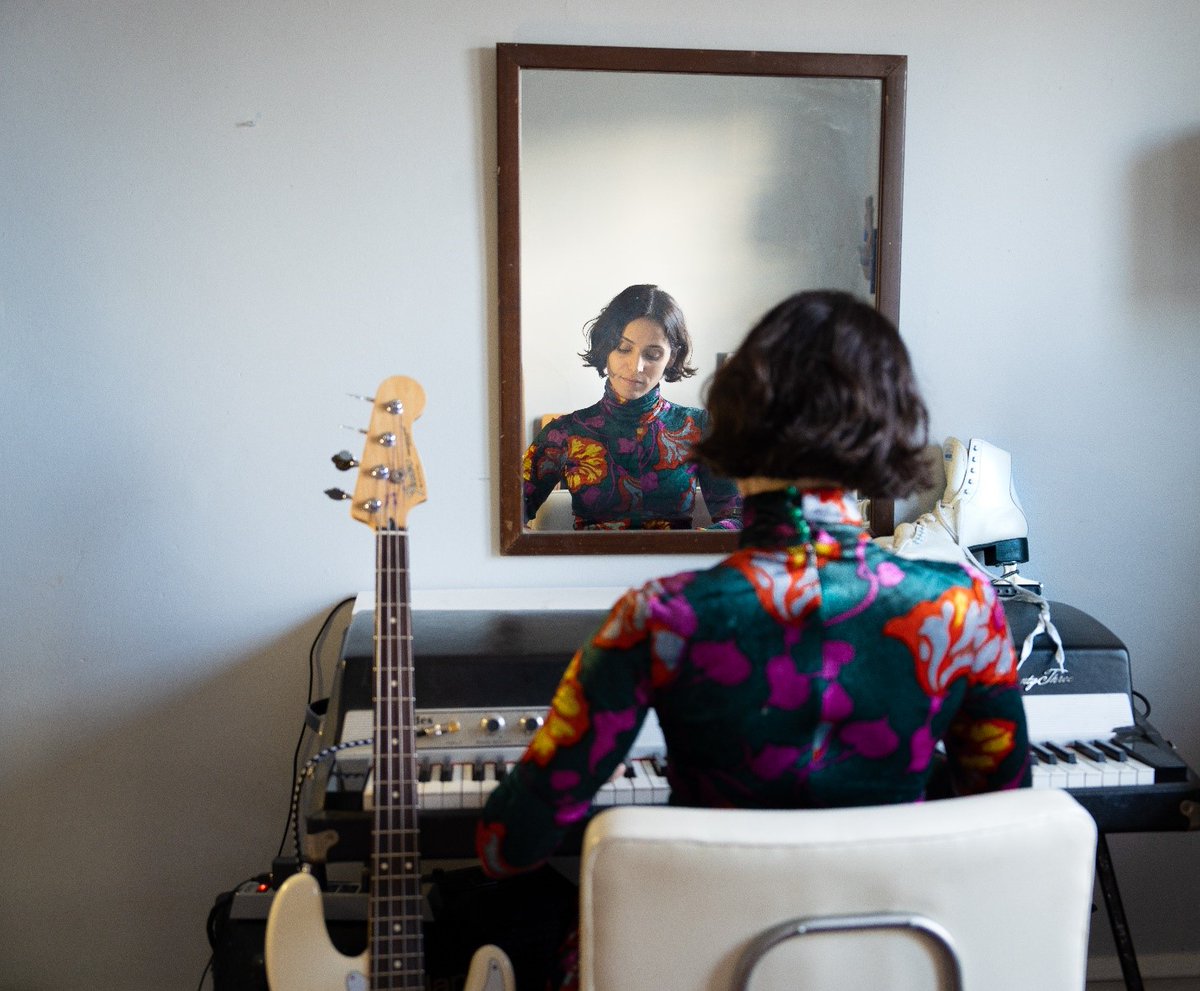 Check this out <a href="/Illustrate_Mag/">Illustrate Magazine</a> | The Independent Music Magazine #musicmagazine #musicnews #feature #illustratemagazine #sustainablecurator: Figure Eights by <a href="/NicoleSaphos/">Nicole Saphos</a> : Album Review - illustratemagazine.com/figure-eights-…