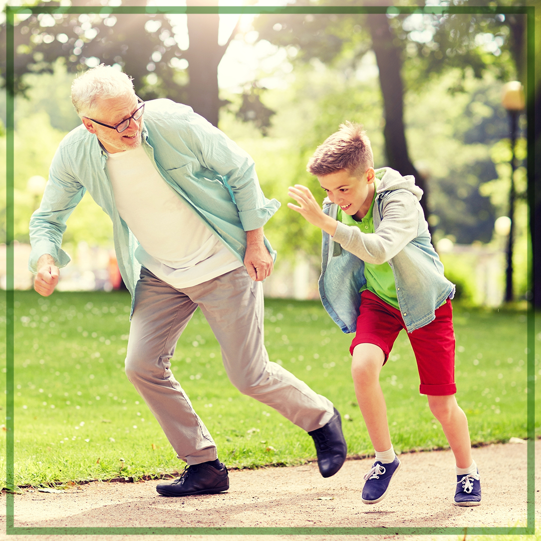 InteractiveFC1's tweet image. Don&apos;t let pain stop you from spending quality time with your loved ones! 👴🏻👦🏻 #KneePain #KneePainRelief #KneePainTreatment #KneeInjury #FootPain
