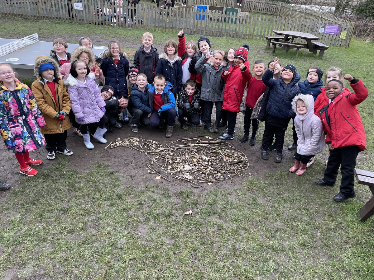 We had such a great time at @Worsbrough_Mill 😍❤️ Ks1 enjoyed our science field trip - researching our local environment! Complete with scavenger hunts, bird watching and tree identifying!🌲🌳🦆🦢🪶 @misstopham1 @jezamay1 @oakwell_rise