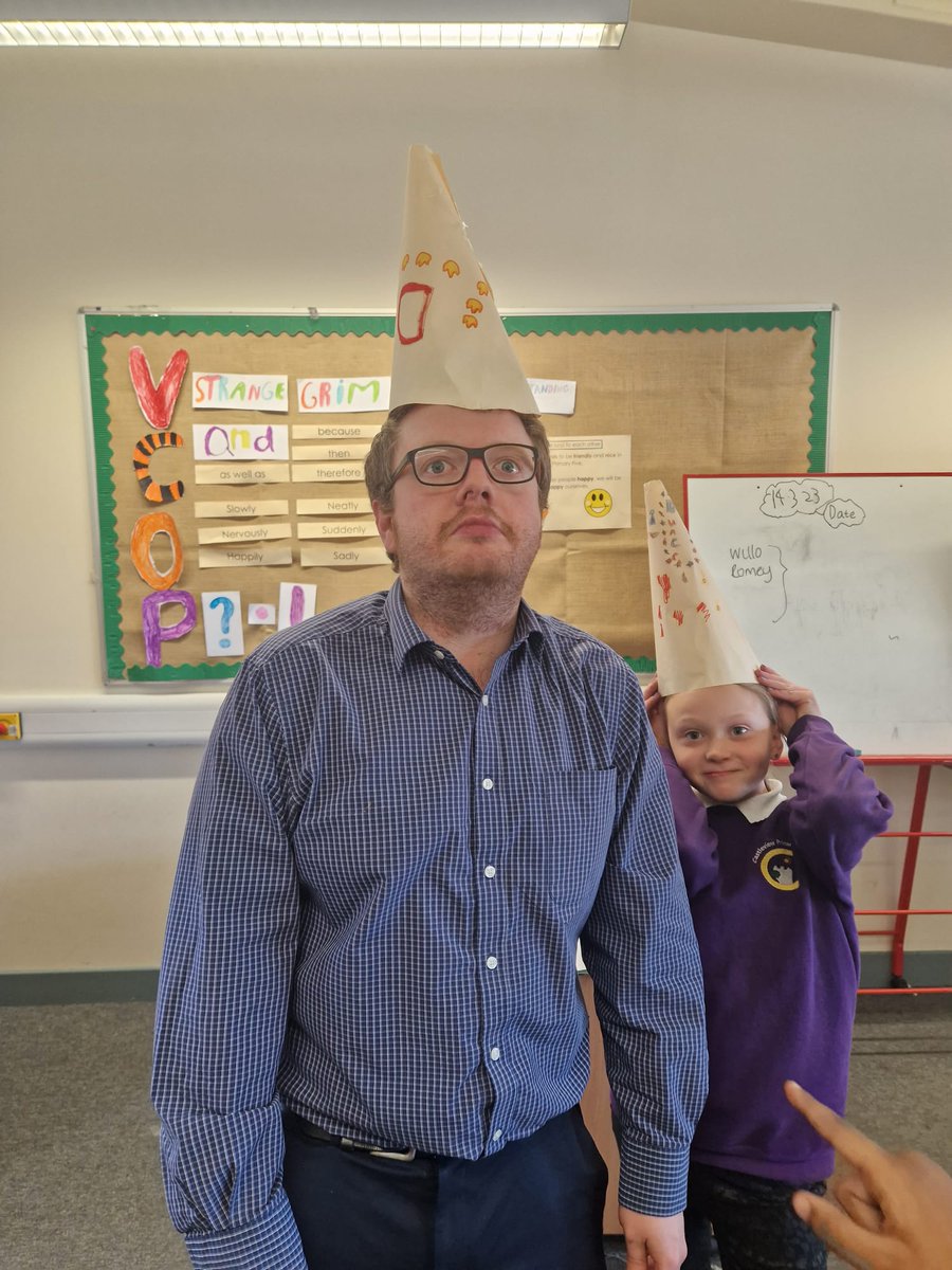 Mr_MacQueen_cv's tweet photo. Dunce hats for p5b. Victorian schools were very different. https://t.co/3eLoG05Bft