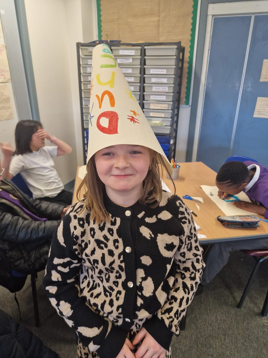 Mr_MacQueen_cv's tweet photo. Dunce hats for p5b. Victorian schools were very different. https://t.co/3eLoG05Bft