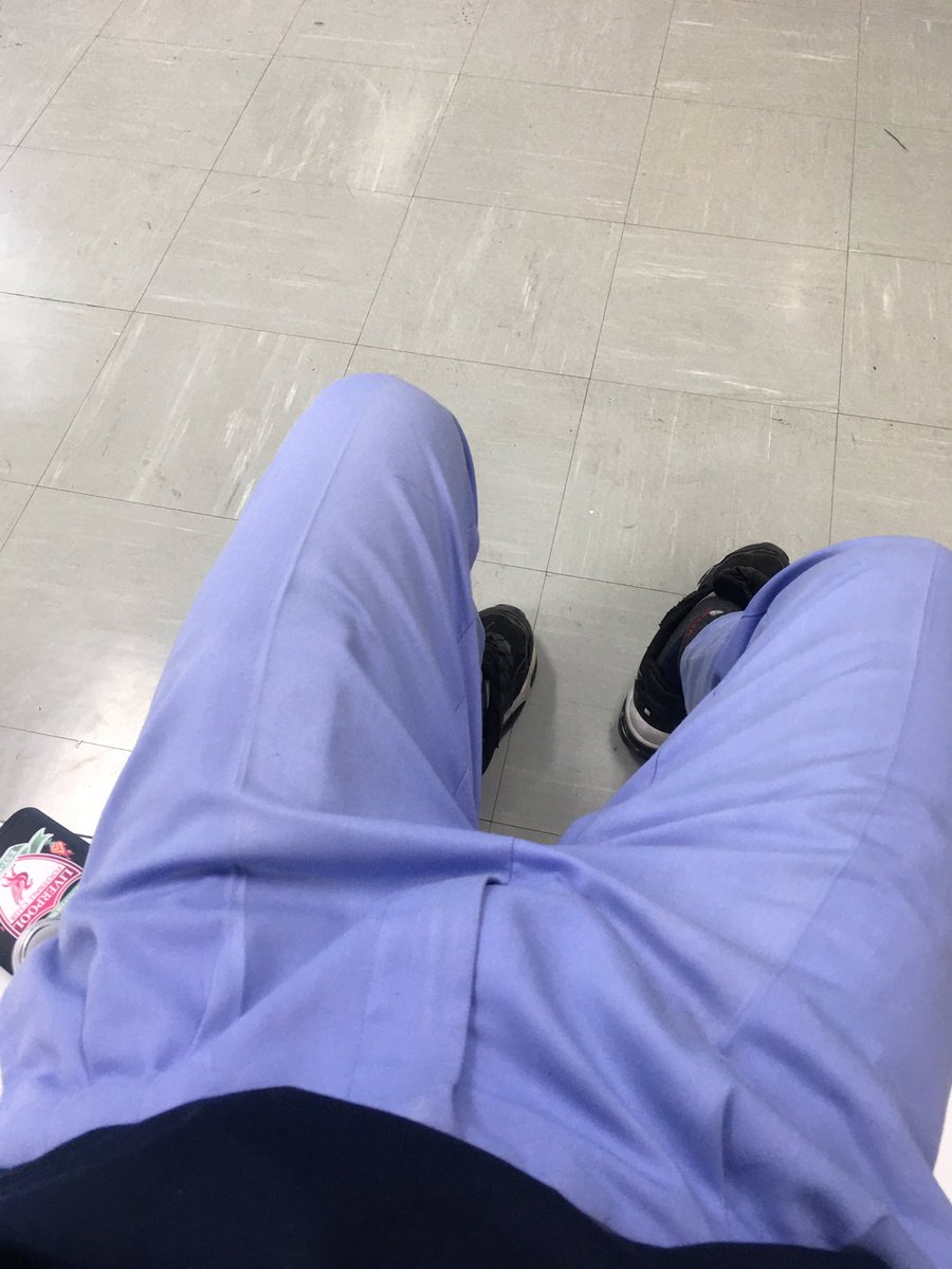 Surathin1996's tweet photo. มันหมดไฟทุกๆอย่างก็ไม่รู้ว่าทุกวันนี้ใช้ชีวิตอยู่ไปเพื่ออะไร 🥺😪🍃🍃 https://t.co/OUCJzuDlT8