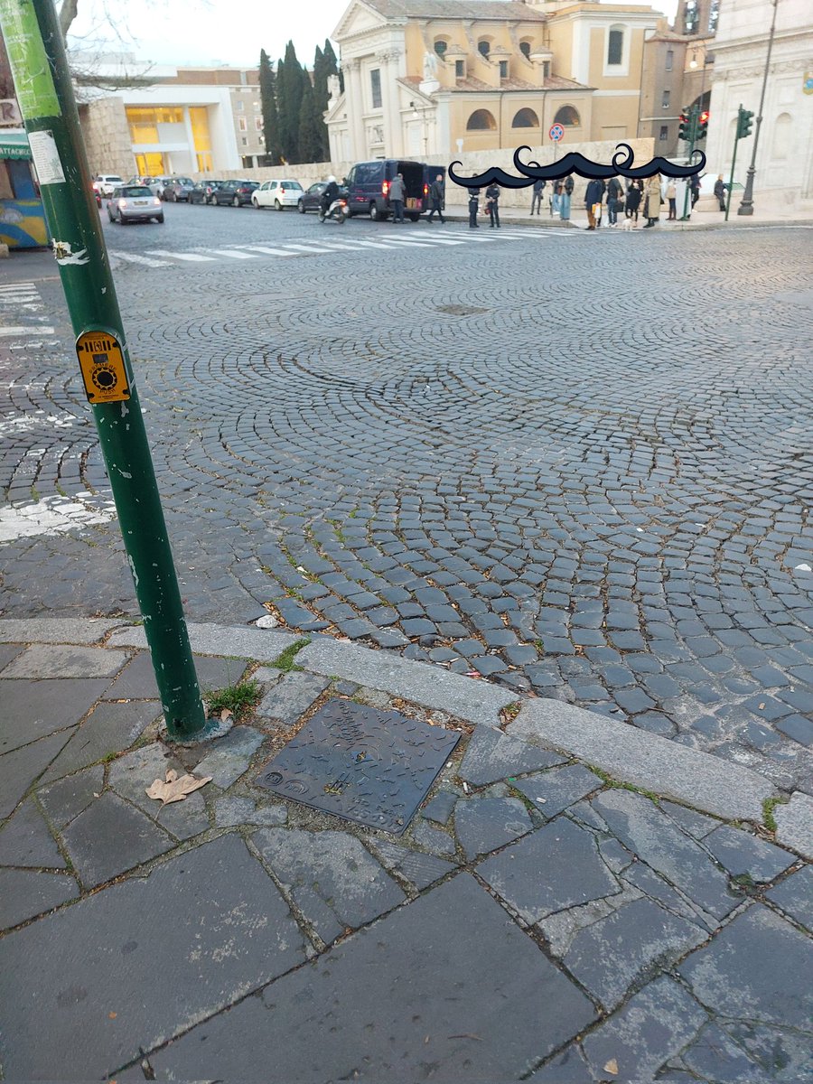 Oggi ho visto esempio di tolleranza zero in lungotevere in augusta, dove coppia di vigili ha consentito a un furgone di parcheggiare accanto a loro nonostante divieto di fermata. Per non parlare di tutte le auto parcheggiate dietro di loro <a href="/eugenio_patane/">Eugenio Patanè</a> @lorenzabo <a href="/giuliana_63/">giuliana63🚴🌍🇮🇪🗽🃏</a>