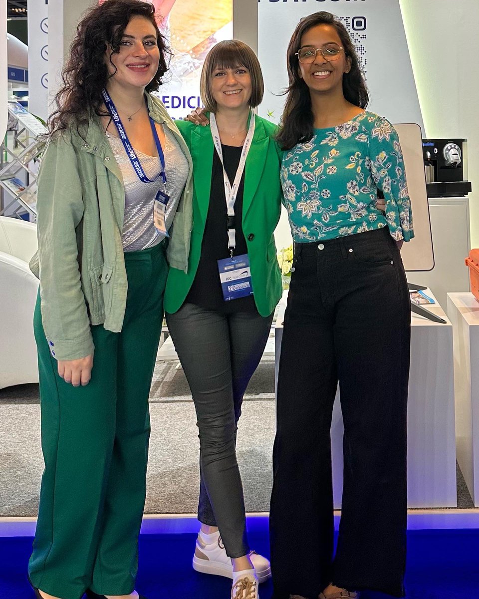 Meshleen12's tweet photo. #notimetobreathe &amp; #notimetofall 🙌🏻
Lessons you learn along the way,  while trying to keep up with the #dubai daily life #hustle 🤯
Running between  #dihad &amp; @gisecglobal 💚 supporting and securing interviews all day long 🔥
@SherpaComms 
#dwtc #uae #media #interview #pr #prlife https://t.co/wqYYdH3kHQ