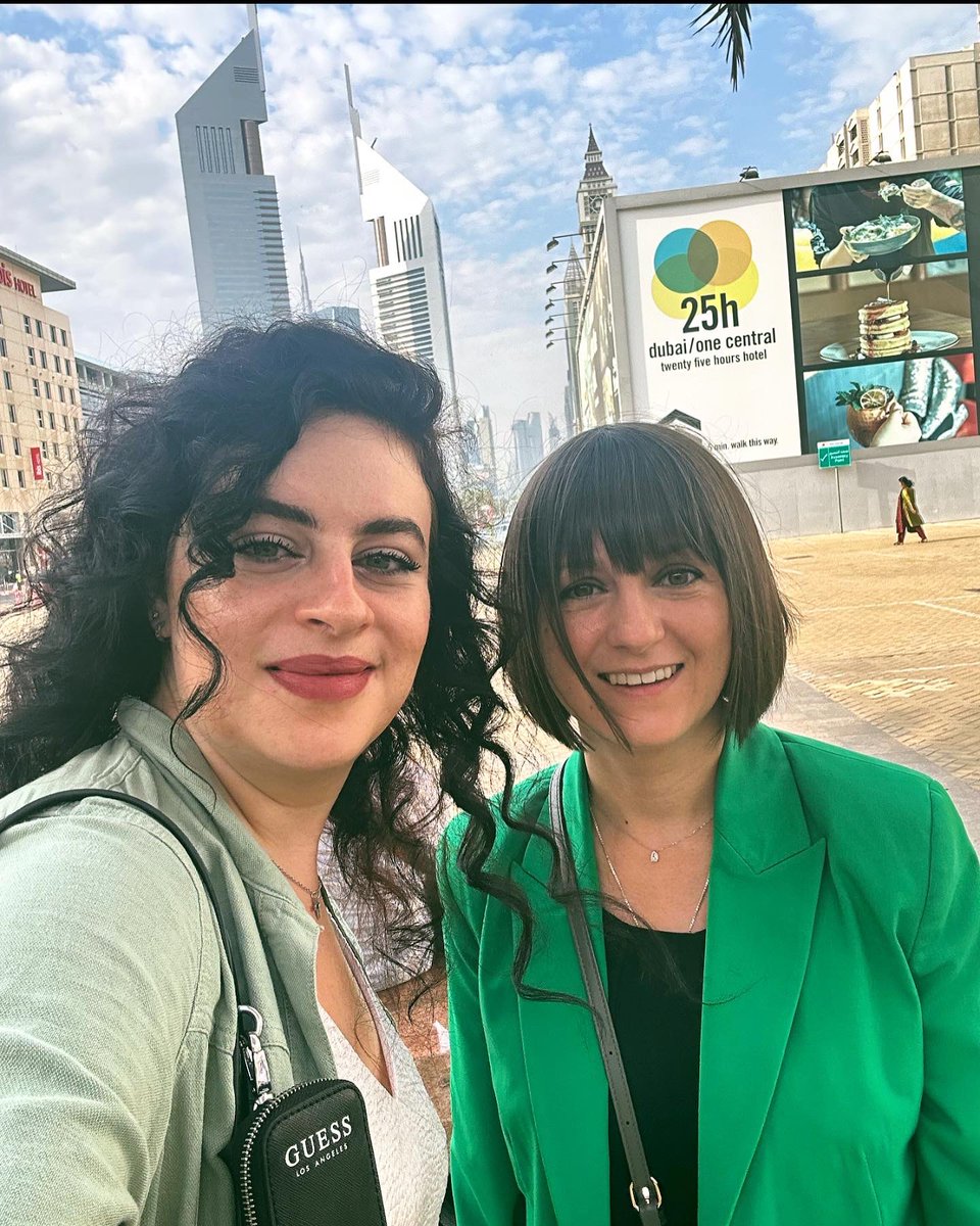 Meshleen12's tweet photo. #notimetobreathe &amp; #notimetofall 🙌🏻
Lessons you learn along the way,  while trying to keep up with the #dubai daily life #hustle 🤯
Running between  #dihad &amp; @gisecglobal 💚 supporting and securing interviews all day long 🔥
@SherpaComms 
#dwtc #uae #media #interview #pr #prlife https://t.co/wqYYdH3kHQ