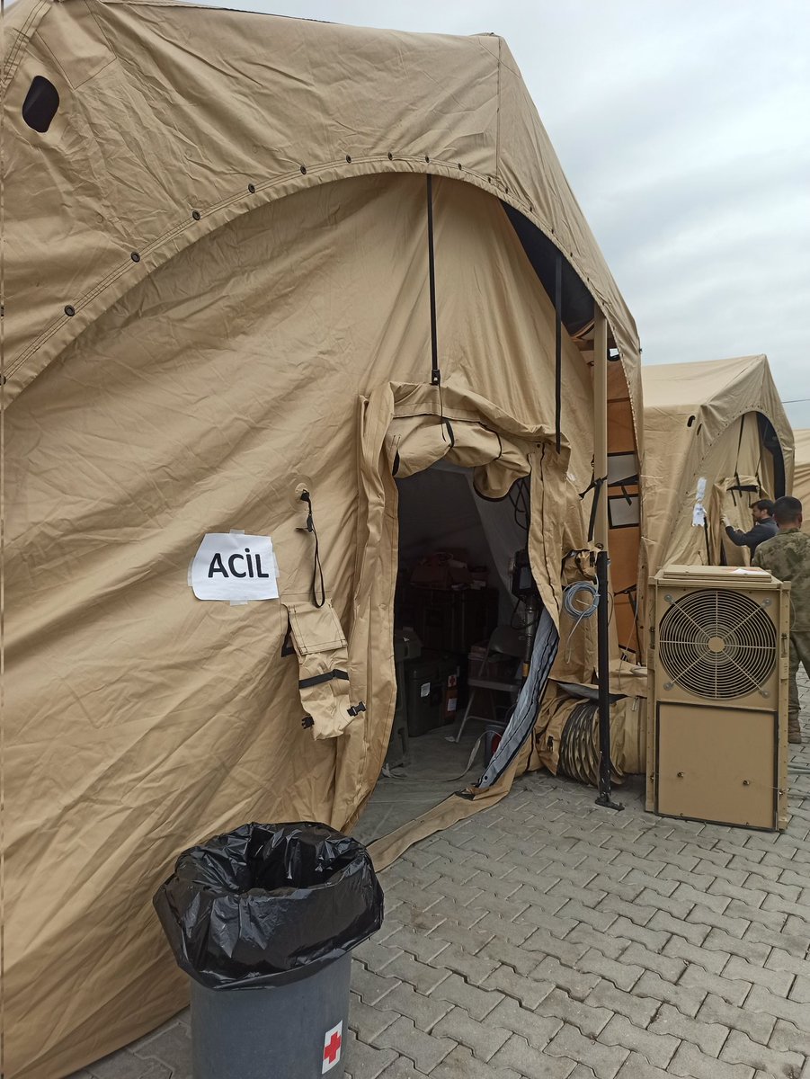 Depremzede asistan doktorlar deprem  bölgesinden kaçmak için değil   yetkin uzmanlar olarak sahaya dönmek için nakil istiyorlar sayın bakanım <a href="/drfahrettinkoca/">Dr. Fahrettin Koca</a> Genç Tibbiyeliler her daim göreve hazırdır.
#DepremzedeAsistnDRaNakil