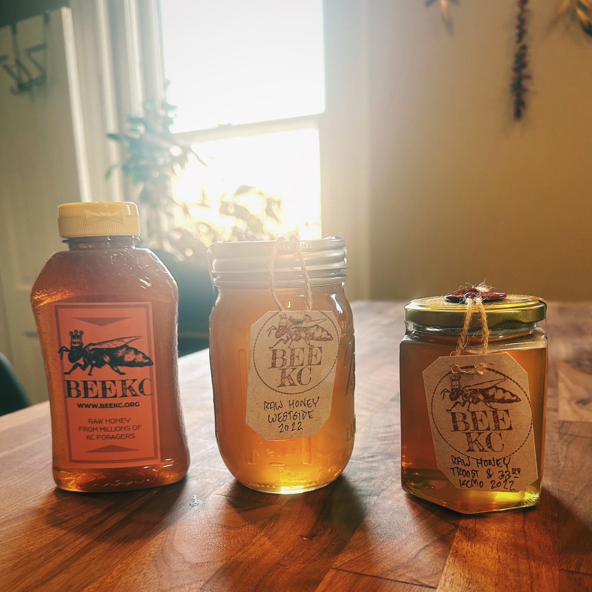 Packing some jars for Fox &amp; Pearl's Spring Equinox Market this Sunday! Lots of artists, crafters, food, music, and of course raw honey from all over town. Hope to see you there 💛🖤🐝 #bees #beekeeping #honey #kc #kcmo