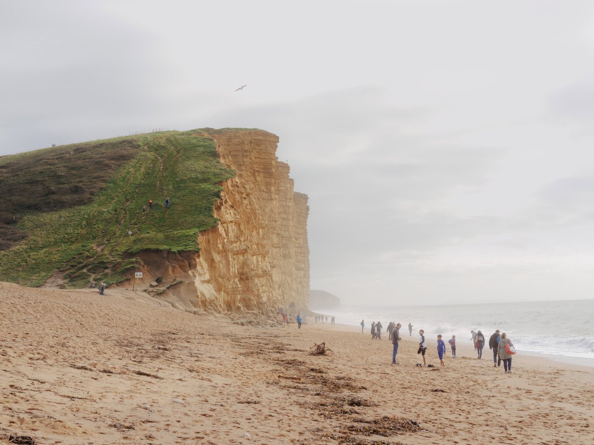 wan_dilton's tweet photo. West Bay, Dorset - Oct '22 https://t.co/Cd0FE6Jlst