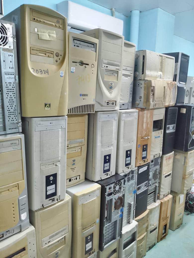 GelectCuba's tweet photo. 👉 Hoy visita el Consejo Técnico Asesor de GELECT a la pyme Recel, fuente de materia prima nacional a partir de recursos tecnológicos en desuso.
#Cuba https://t.co/6hWFWyoZpc