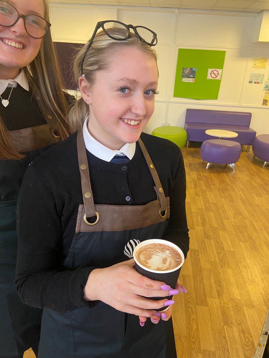 Barista training continued today with @WeLoveCoffee1 
Some of our young people delivered free coffee and hot chocolate to our <a href="/NHSScotland/">Office of the Chief Executive NHSScotland</a> staff.