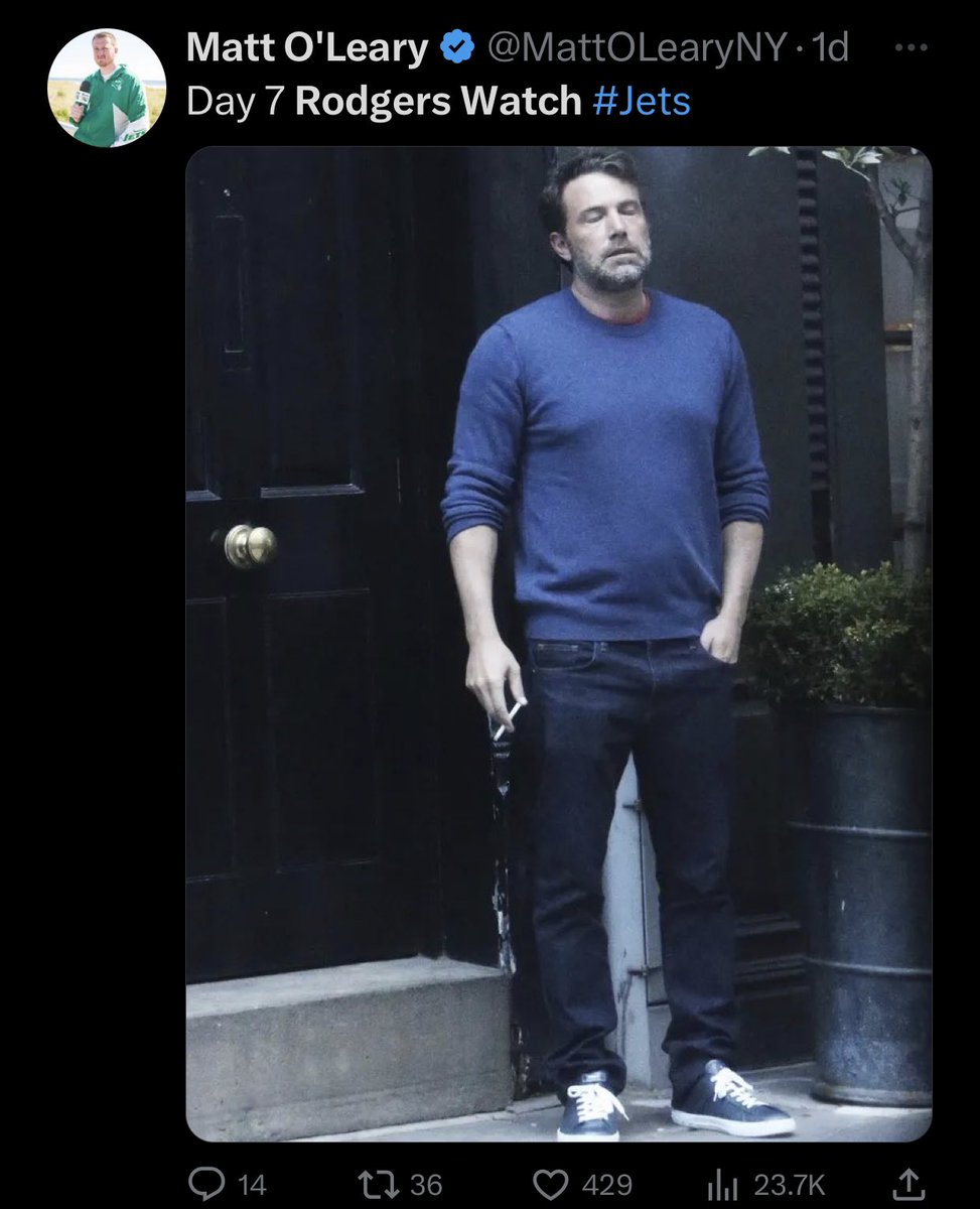 tlow's tweet image. #RodgersWatch really bringing the Ben Affleck memes 😂