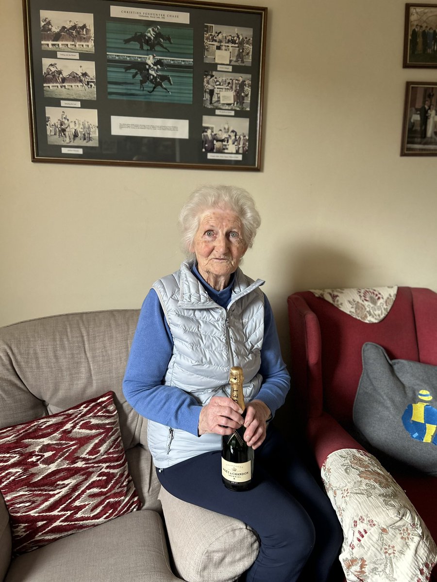 Maxine O Sullivan tweet media