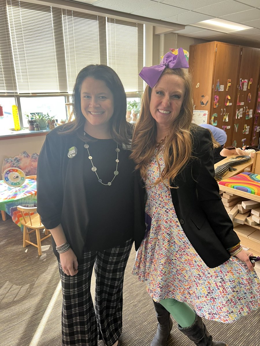 reflectiverae's tweet photo. It’s Pi day! I spent the morning being welcomed by @WayneTwpSuper at Wayne Township Preschool and saw the amazing @Cytwirler and then went down the street to watch @katiepochatko in 5th grade teacher mode. #WeareWayne (Also, found a cool pic of @IXScience @Milken!) @EducateIN https://t.co/mQuUieoqA8