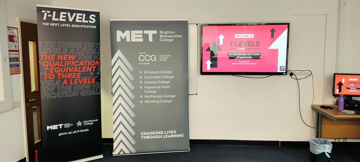 JamesWattersUK's tweet image. All ready for our Open Event @BrightonMETcoll tonight. Looking forward to talking about @TLevels_govuk and Industry Placements with prospective students, parents and carers with Ciara Williams. #changinglivesthroughlearning #TLevels #IndustryPlacements #CCG #BrightonMET