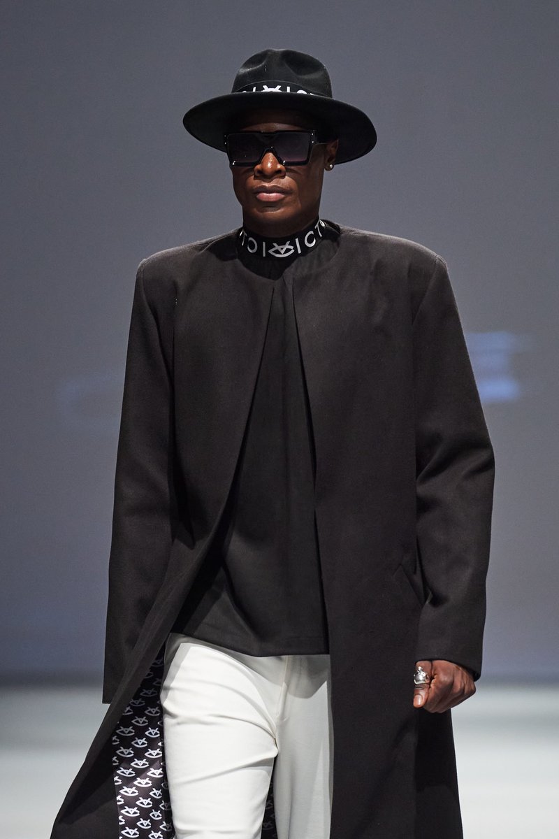 Tall_Cheezy's tweet photo. People will stare. Make it worth their time.
#DubaiFashionWeek #houseofVictor #Operation24 https://t.co/o2pFNLG4df